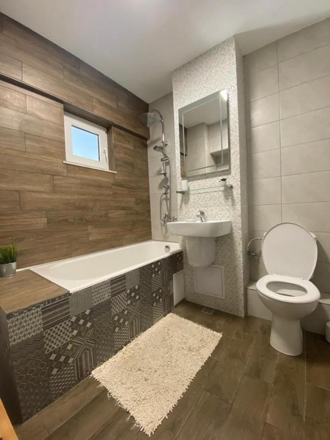Aparthotel Claudia -Self Check-In Braila Exterior photo